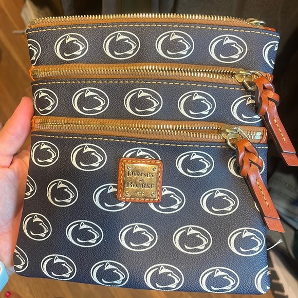 Dooney & bourke psu crossbody - Picture 1 of 5
